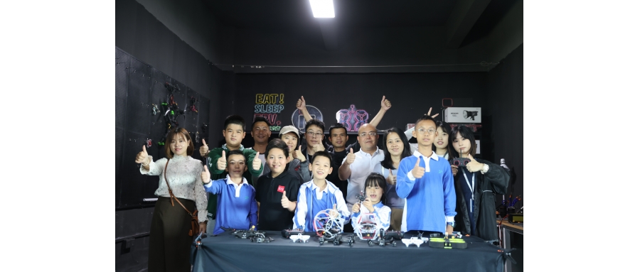 翼飞教育带你一起探寻“无人机”的奥秘